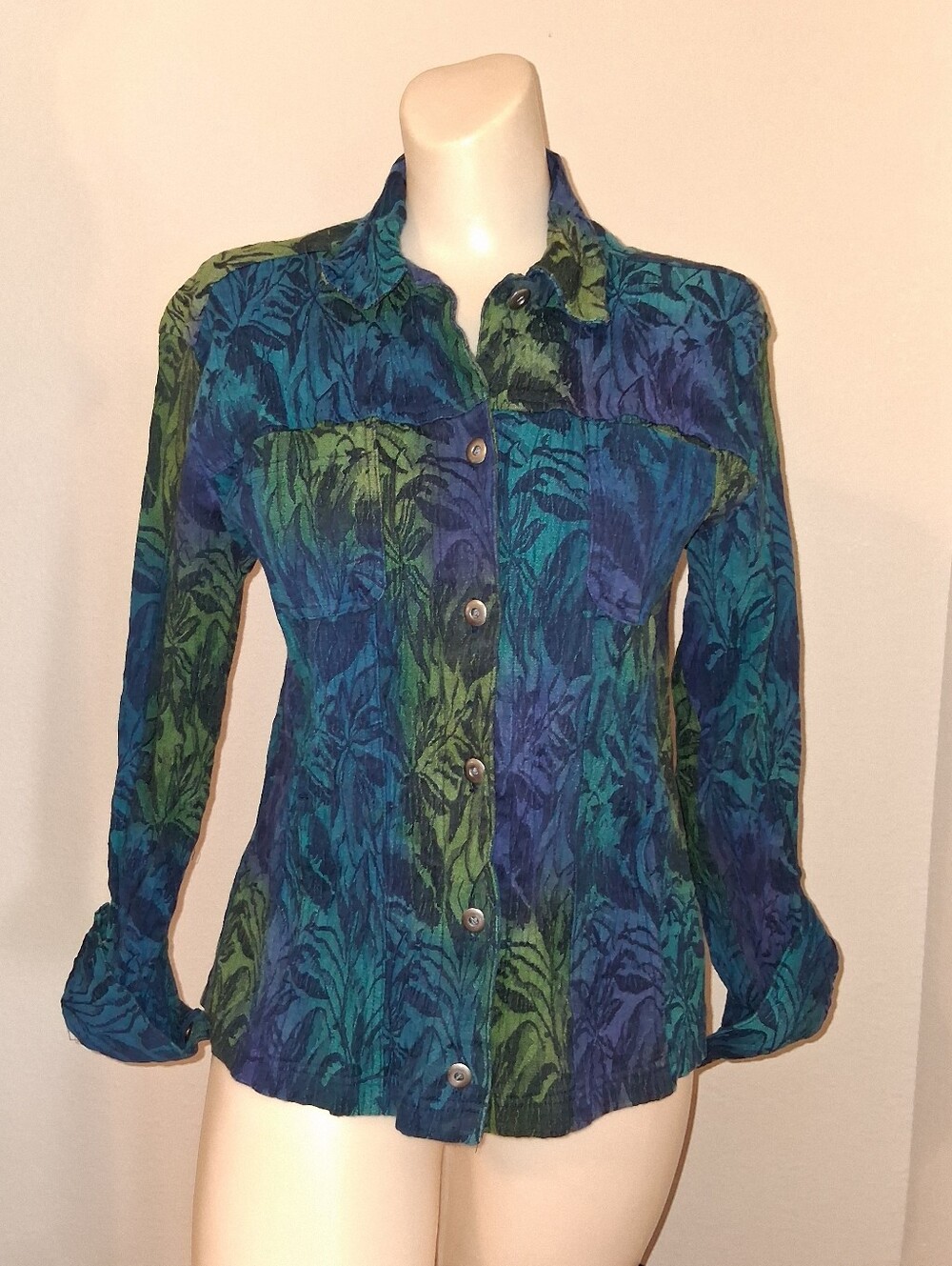 Chico's Teal, Blue & Green Leaf-Print Button-Down Shirt